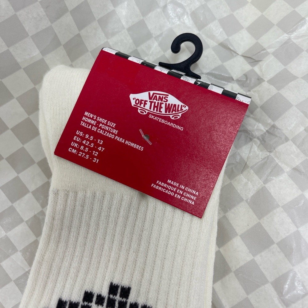 Vans Designer Logo Sport Skater Surfer Crew
Cut Socks 
Vans Skate Clay  (1 pair) - Picture 9 of 16